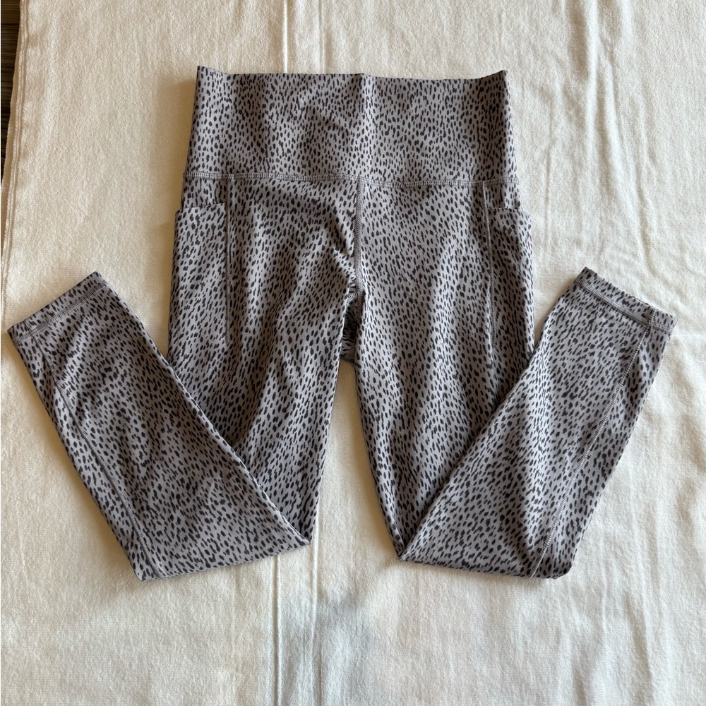 Athleta Salutation Cropped